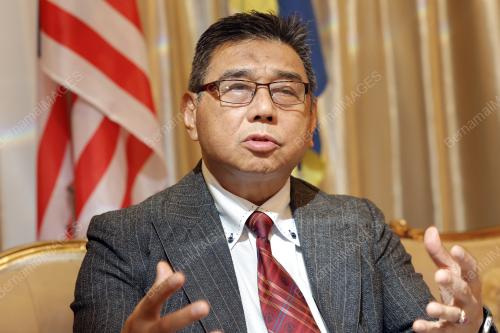 PROF DATUK DR KASIM MANSOR