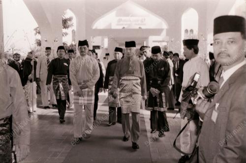 SULTAN AZLAN MUHIBBUDDIN SHAH