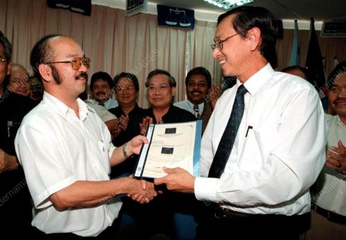 SB04-11_07_2001_WATIKAH_BN_28012016