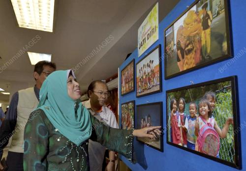 SB04_02032016_PAMERAN_FOTO
