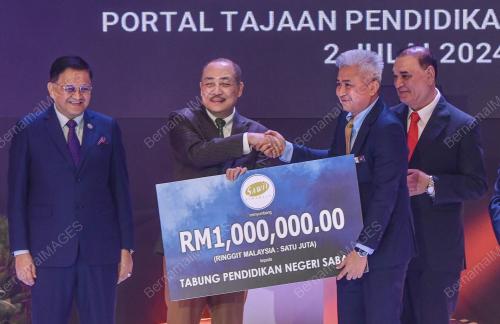 DATUK SERI HAJIJI NOOR