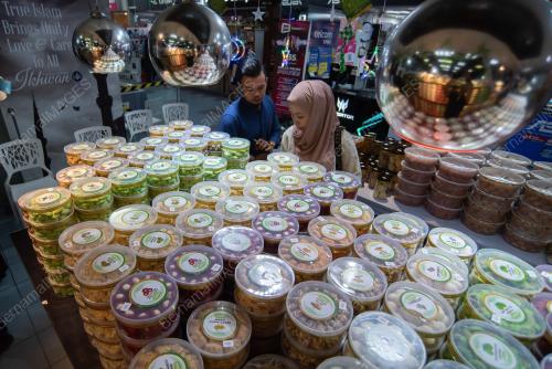 KUIH DAN BISKUT RAYA