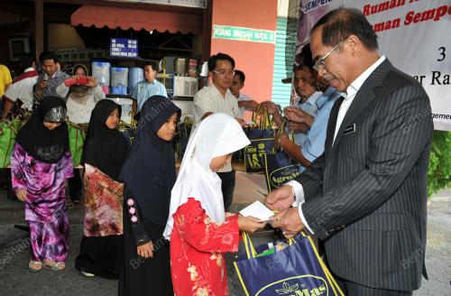DATUK YAHYA HUSSIN