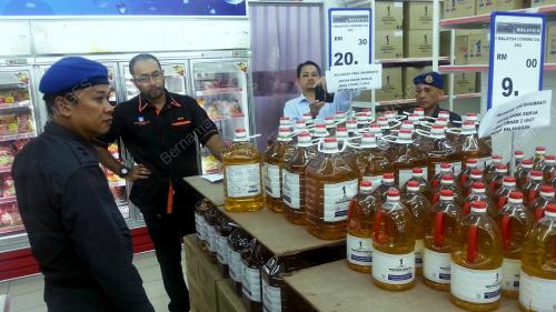 SB04_04112016_MINYAK_MASAK