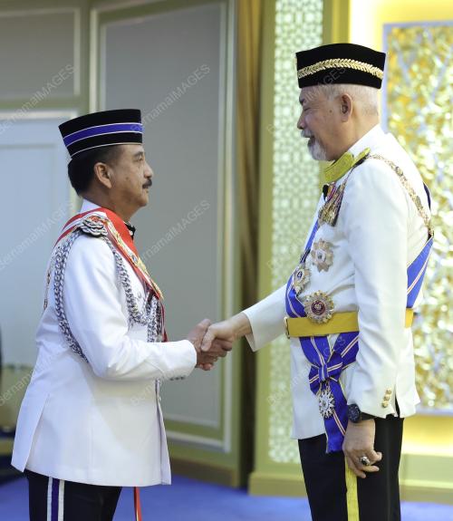 TUN JUHAR MAHIRUDDIN