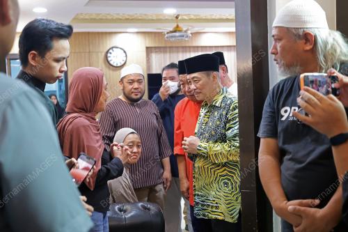 DATUK HAJIJI NOOR