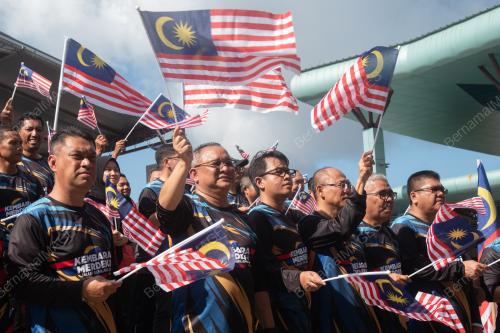 BERJALAN 6,600 LANGKAH MERDEKA