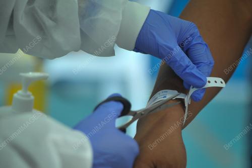 GELANG KUARANTIN WAJIB COVID-19