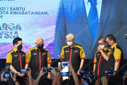 DATUK SERI ISMAIL SABRI YAAKOB