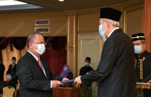 ANGKAT SUMPAH KABINET SABAH