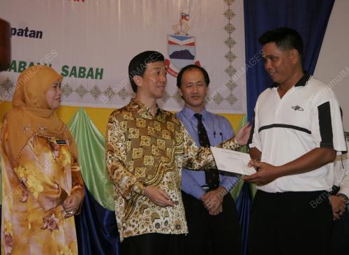 DATUK SERI ONG KA TING