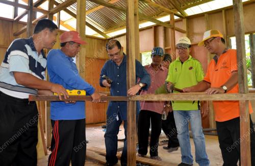 SB04_09042012_TURUN_PADANG
