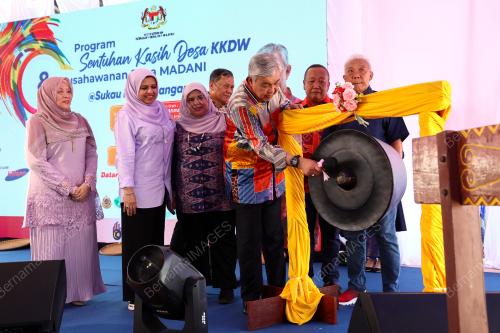 DATUK SERI DI. AHMAD ZAHID HAMIDI
