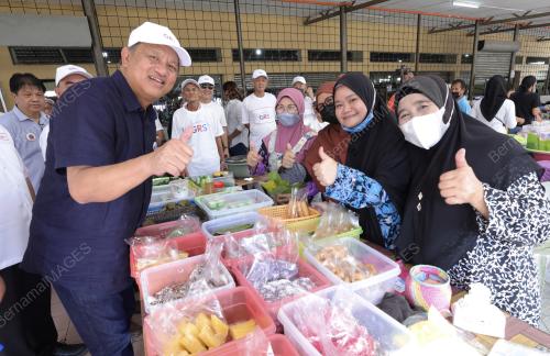 DATUK JONISTON BANGKUAI