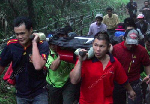 PELANCONG JERMAN JATUH GUNUNG KINABALU