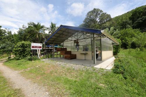 USAHAWAN TANI KAMPUNG TAMBATUON