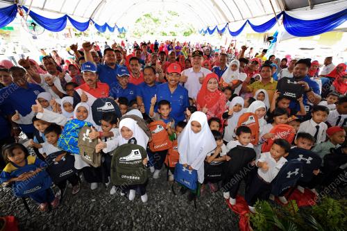 SB04_11012018_BANTUAN_SEKOLAH