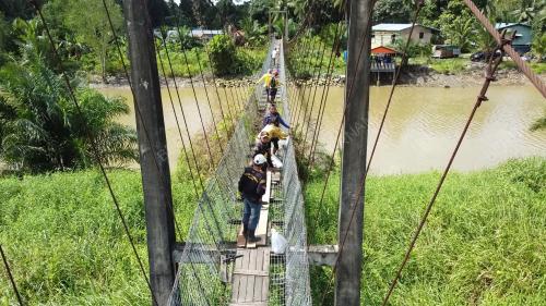 JAMBATAN GANTUNG