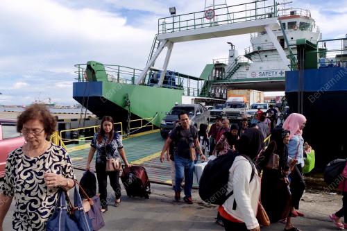 SB04_11062019_LABUAN_FERRY