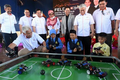 TAN SRI IDRIS JUSOH