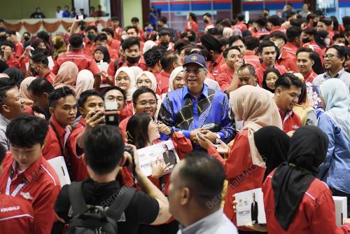 TAN SRI ANNUAR MUSA
