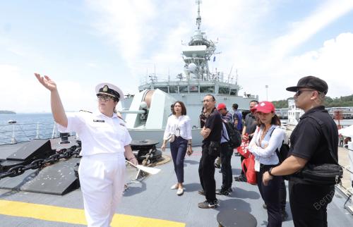 KAPAL PERANG HMCS OTTAWA KANADA