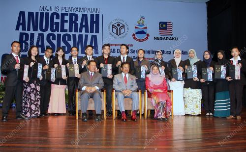 SB04_13072017_ANUGERAH_BCNS