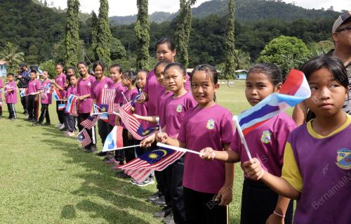 KONVOI MERDAKA KAMPUNG PANGI TENOM