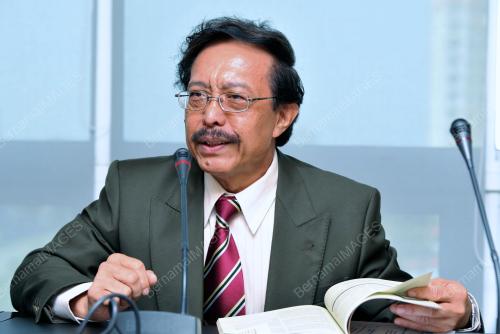 SB04_13102012_SEDIA
