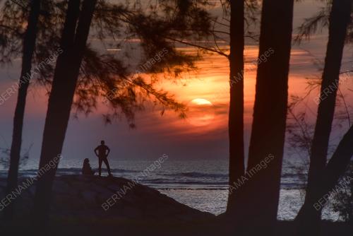SUNSET IN PHASE 4 PPN