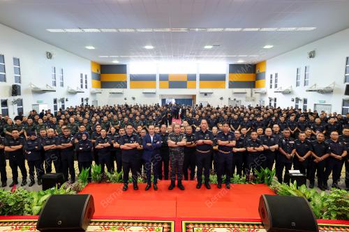 DATUK SERI MOHD KHALID ISMAIL