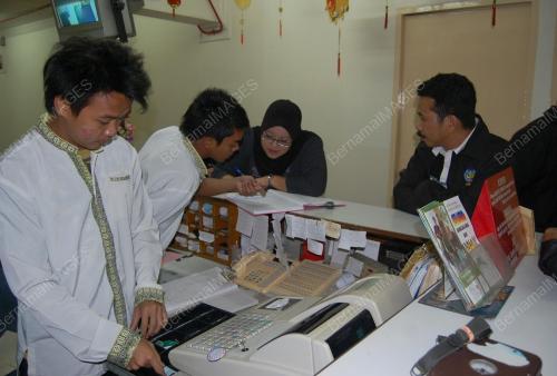 SB04_15022011_OPS_KHAWLAT