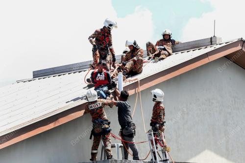 USAHA MENYELAMAT