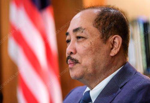 DATUK HAJIJI NOOR