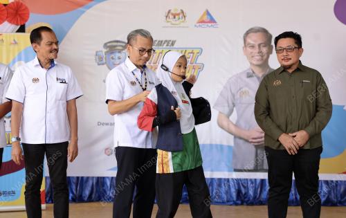 DATUK FAHMI FADZIL