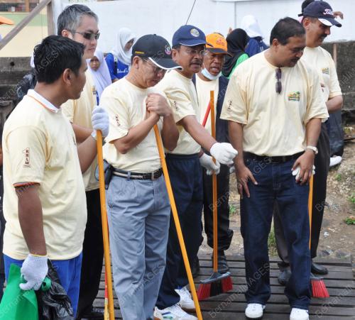 GOTONG ROYONG