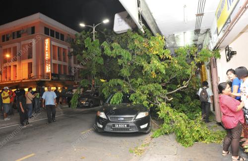 SB04_17092015_TUMBANG