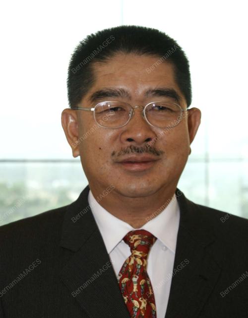 MAXIMUS ONGKILI