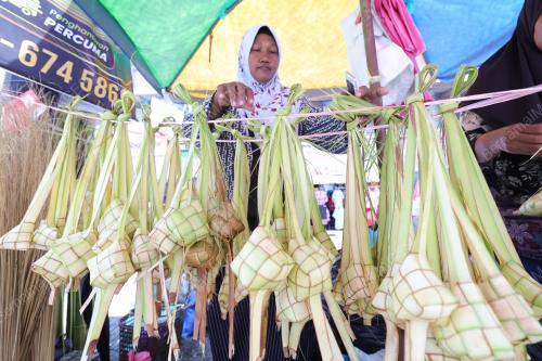 PERSIAPAN HARI RAYA