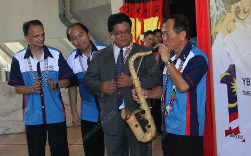 JOSEPH SALANG GANDUM