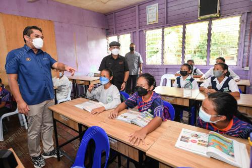 DATUK DR RADZI JIDIN