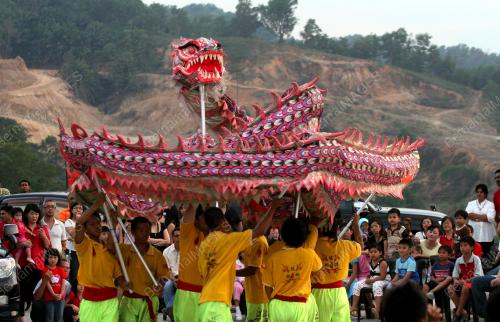 TARIAN NAGA TUARAN