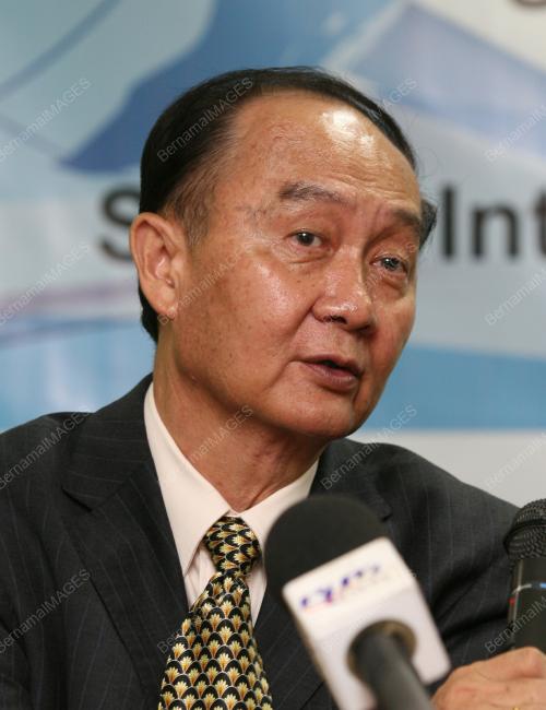 WONG KHEN THAU