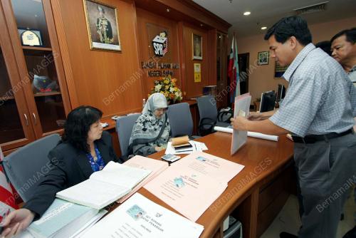 BORANG PENCALONAN