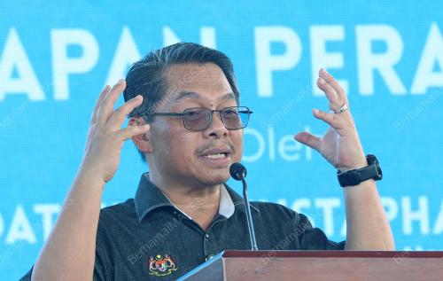 DATUK MUSTAPHA SAKMUD