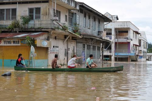SB04_21012015_BANJIR