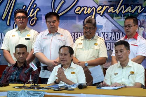 DATUK SERI AHMAD MASLAN