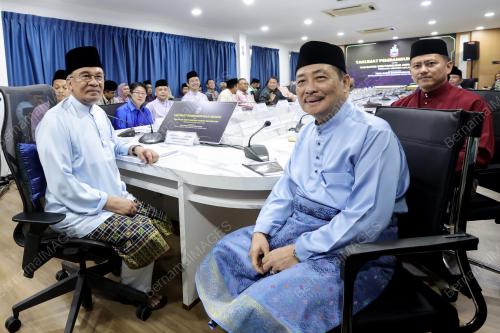 DATUK SERI ANWAR IBRAHIM