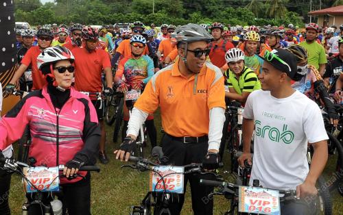 SB04_22102016_SALLEH4