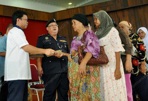 SB04_23102012_SHAFIE_BANTUAN